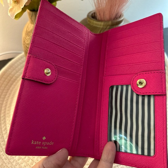 --SOLD-- Kate Spade New York Cameron Street Staci Wallet Hot Pink EUC - Picture 7 of 10